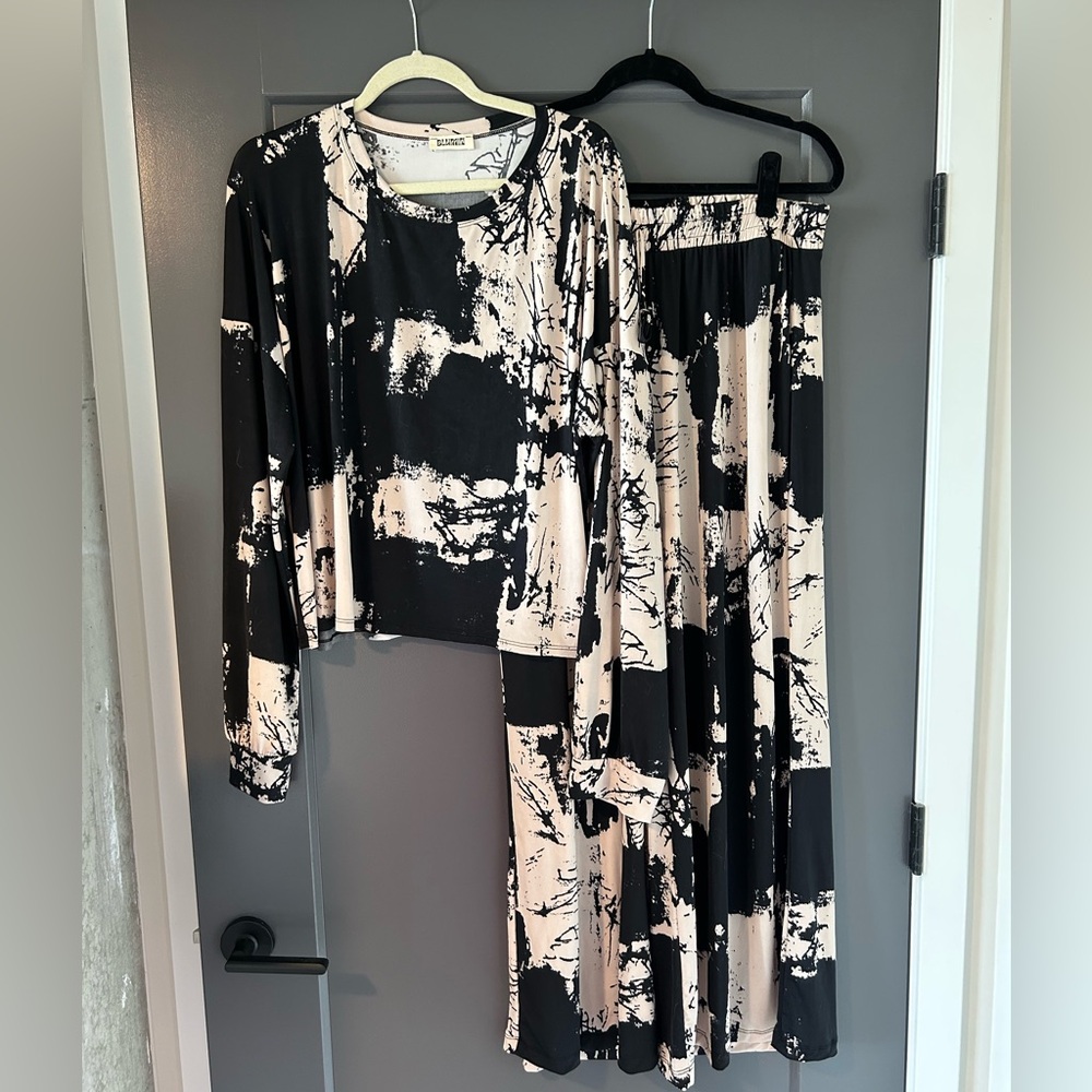 Abstract Print Pant Set